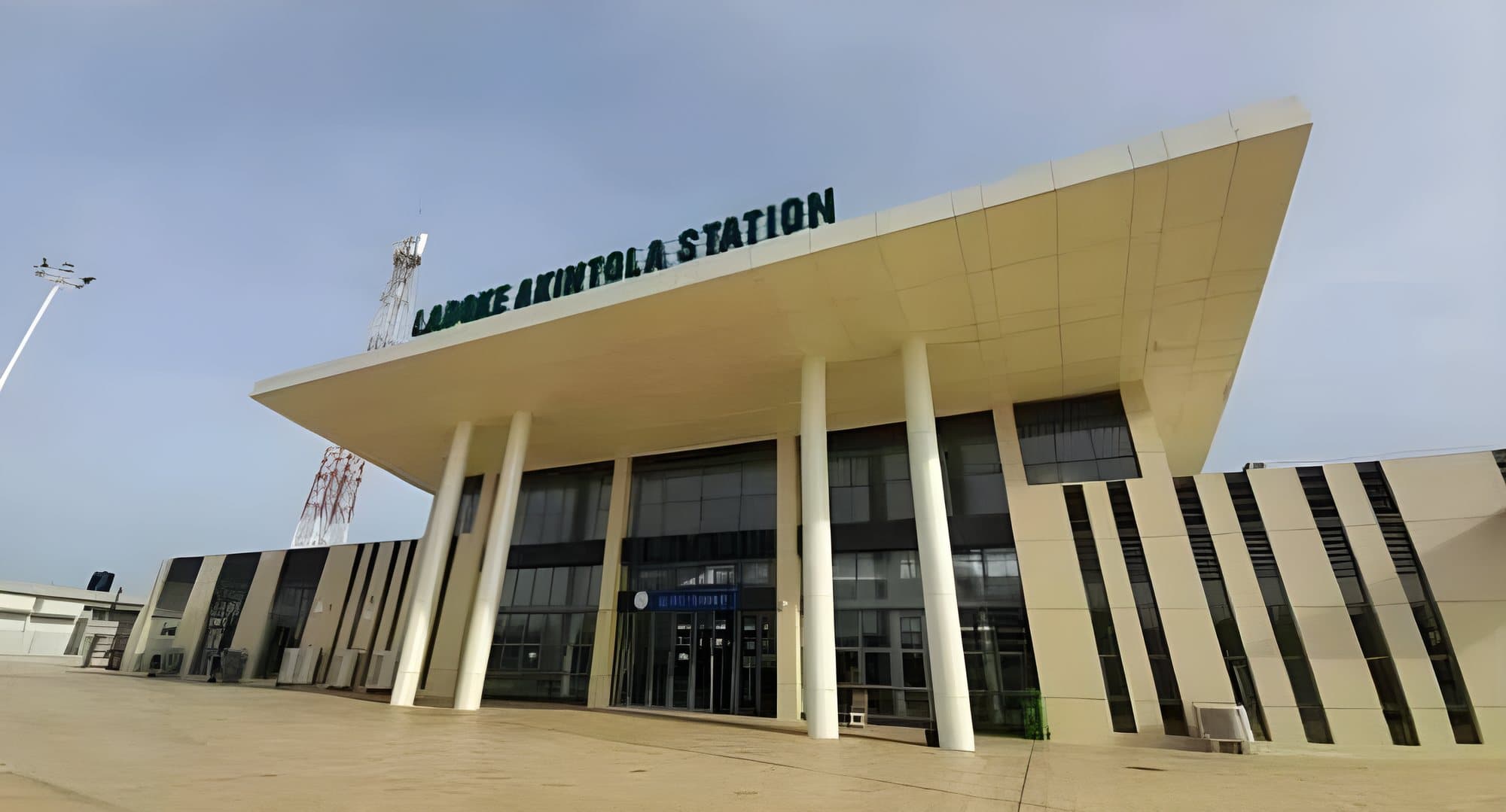 Ladoke Akintola Station, Omi-Adio
